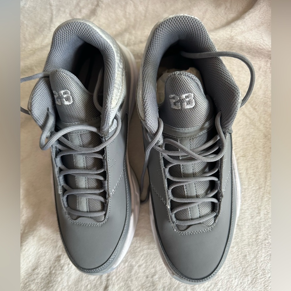 Air Jordan Max Aura 6.5 youth new